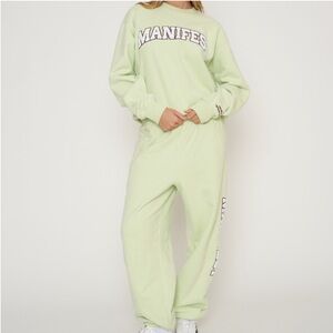 The Mayfair Group Manifest Set